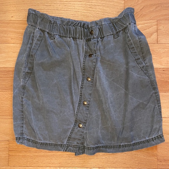 EXPRESS skirt - Picture 1 of 3